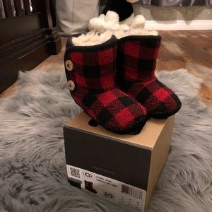 Infant baby Uggs Red plaid ( 2/3 )